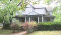 402 S 3rd St, West Dundee, IL 60118 