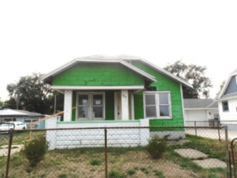 1813 S 2nd St, Pekin, IL 61554 