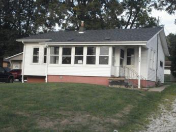 718 Allen St, Carbon Cliff, IL 61239 