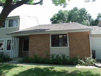 1308 N Whitewater L, Palatine, IL 60074 