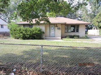 2119 Sherman Ave, Rockford, IL 61101 