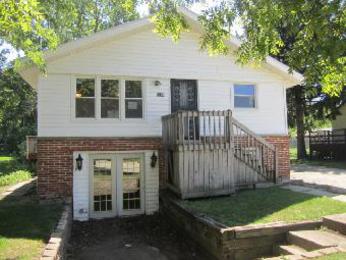 2919 30th Street, Zion, IL 60099 