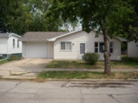 1104 1/2 S Madison, Bloomington, IL 61701 