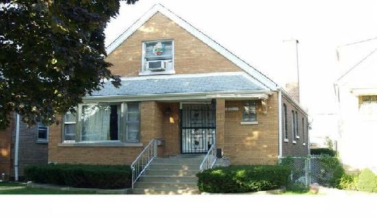 6504 South Kolin Avenue, Chicago, IL 60629 