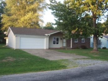 208 Patricia Ln, West Frankfort, IL 62896 