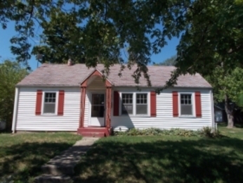 311 S Prairie St, Greenville, IL 62246 