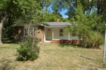 260 N Birks St, Decatur, IL 62522 