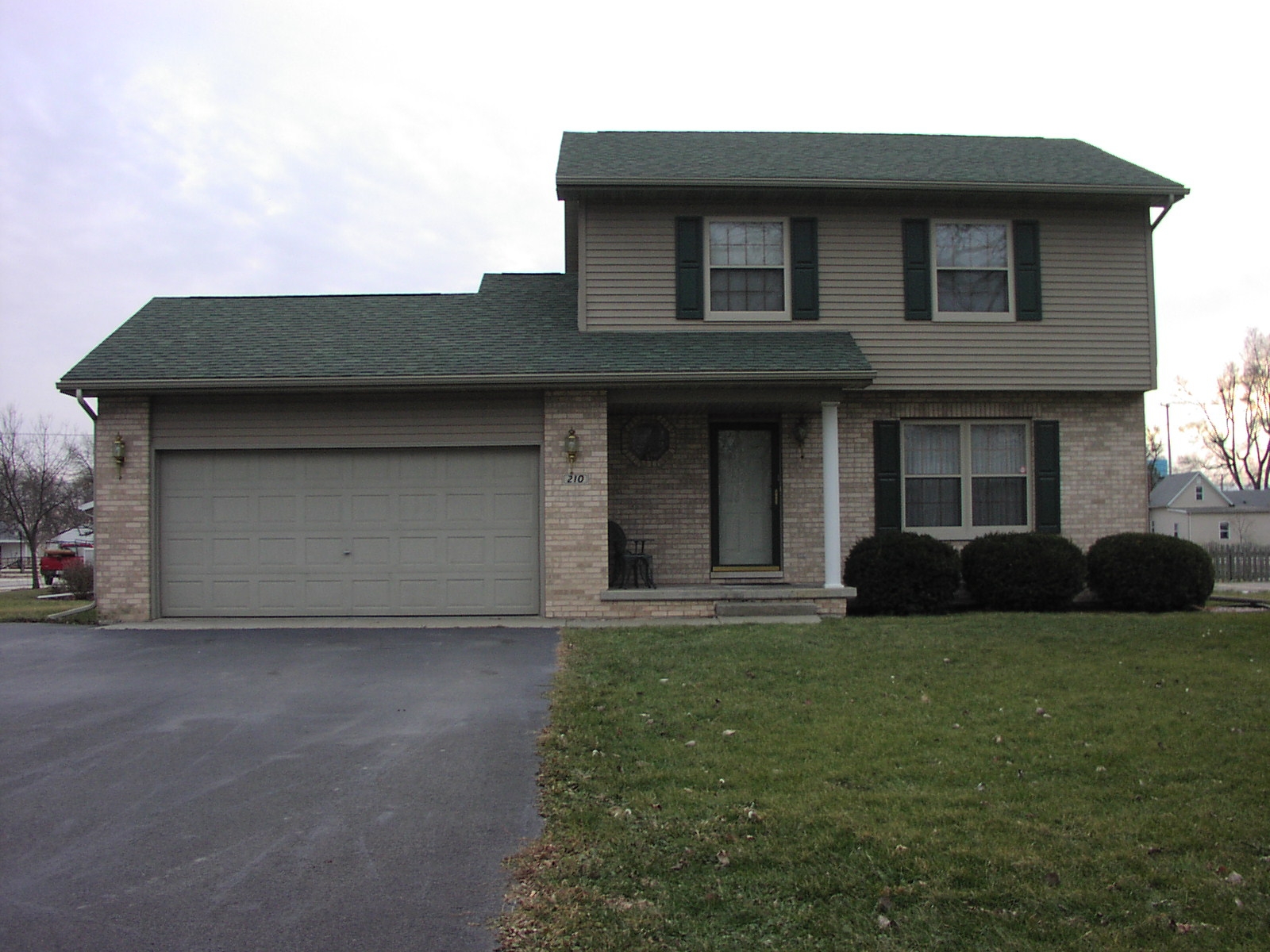 210 E State St., St. Anne, IL 60964 