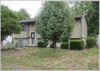 612 North Hibbard S, Staunton, IL 62088 