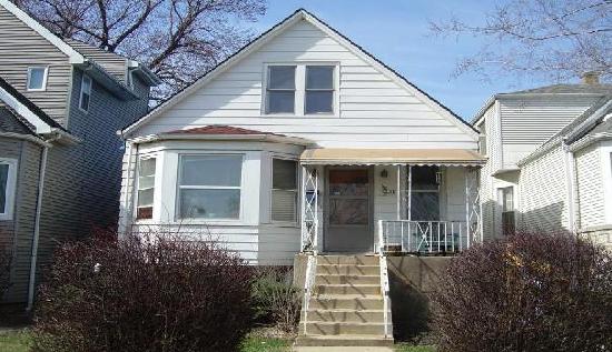 3648 North Central Park Avenue, Chicago, IL 60618 