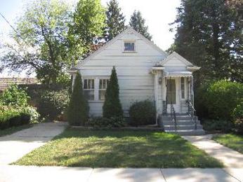491 Congdon Ave, Elgin, IL 60120 