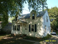 718 Normal Rd, Dekalb, IL 60115 
