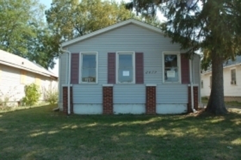 2477 E Eldorado St, Decatur, IL 62521 