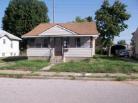 661 E Penning, Wood River, IL 62095 