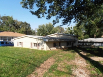 1120 N 16th St, Pekin, IL 61554 