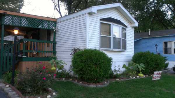 34 Andys Ln, Aurora, IL 60505 