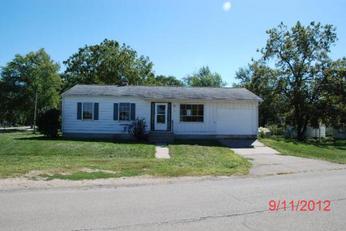 1612 Dillon Avenue, Sterling, IL 61081 
