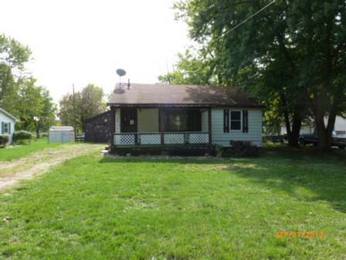 1585 W Dunwood Ln, Decatur, IL 62521 