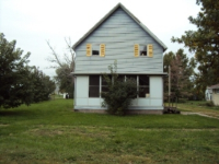 420 Water St, Weldon, IL 61882 