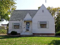 2010 N Dechman Ave, Peoria, IL 61603 