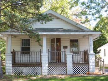 2228 S Lowell Ave, Springfield, IL 62704 