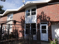 2059 Pine St, Desplaines, IL 60018 