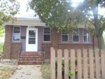 311 S Liberty St, Elgin, IL 60120 