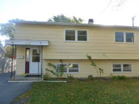 413 N Ridgemoor Ave, Mundelein, IL 60060 