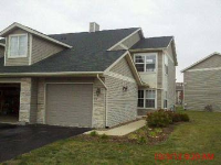 910 Penny Ln, Sycamore, IL 60178 