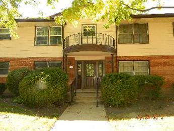 225 Washington Sq Unit A, Elk Grove Village, IL 60007 
