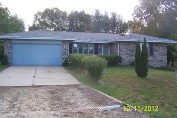 6617 Barkridge Rd, Roscoe, IL 61073 