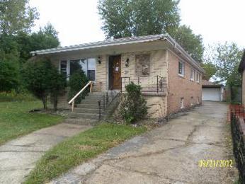 1081 Memorial Dr, Calumet City, IL 60409 