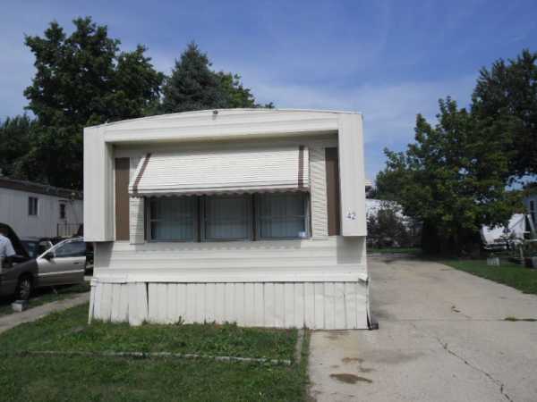 42 Curricle Road, Wheeling, IL 60090 