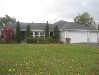 975 Beaver Pond Dr, Marengo, IL 60152 