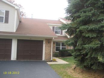22 Pine Cir, Cary, IL 60013 