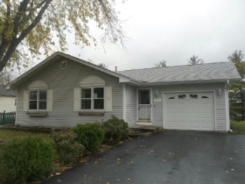 604 Birchwood Dr, North Aurora, IL 60542 