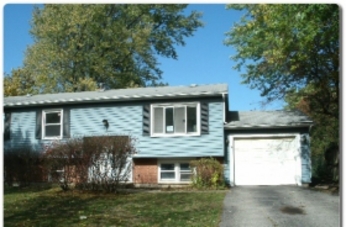 3018 Egdewood Pkwy, Woodridge, IL 60517 