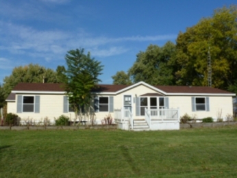 211 E Logan St, Broadwell, IL 62634 