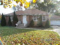 711 S Fulton Ave, Waukegan, IL 60085 