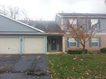 391 Woodview Cir   Unit D, Elgin, IL 60120 
