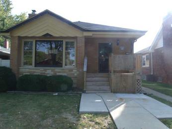 11705 S Campbell Ave, Chicago, IL 60655 