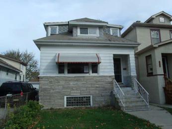 1435 Gunderson Avenue, Berwyn, IL 60402 