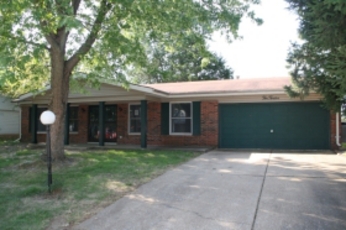 1012 Vicksburg Dr, Belleville, IL 62221 