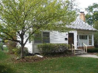 618 S Division St, Chenoa, IL 61726 