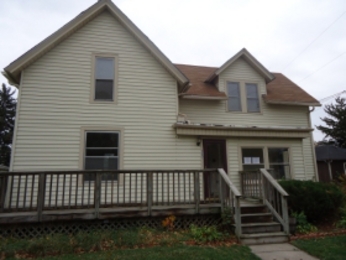 323 N Union St, Byron, IL 61010 