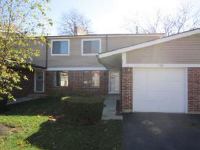 2189 N Queensburg Cir, Palatine, IL 60074 