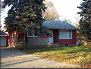 1021 W Thrush Ave, Peoria, IL 61604 