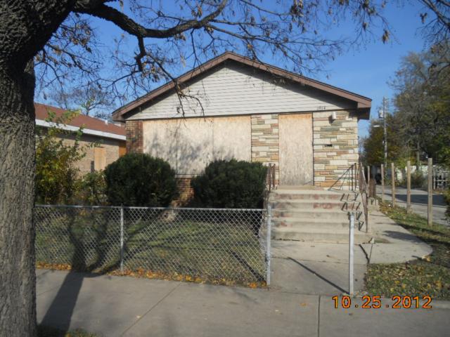 1914 Marquette Rd, Chicago, IL 60636 