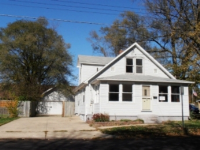 1315 Willow St, Pekin, IL 61554 