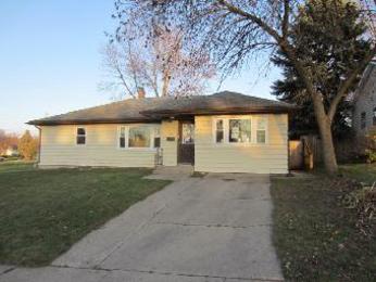 2204 24th Street, Rockford, IL 61108 